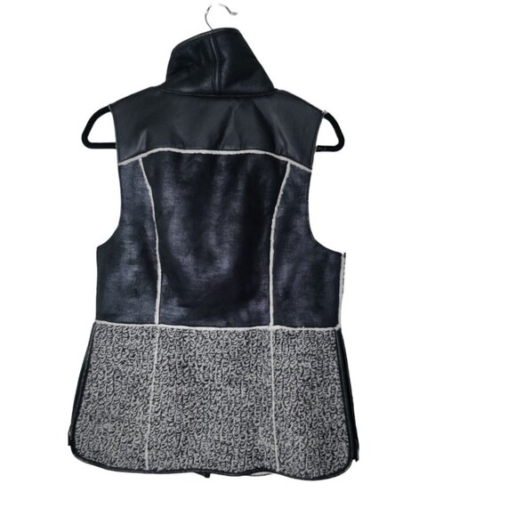 T‎ Tahari Black Faux Leather Vest Size Small - Picture 3 of 11